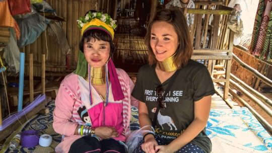 Donne Giraffa Karen Chiang Rai