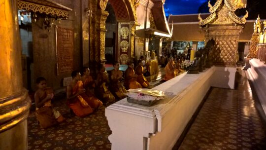preghiera e meditazione a Chiang Mai